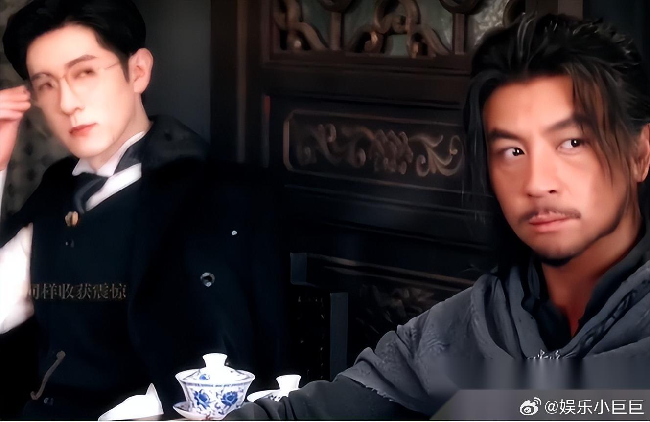 终于明白， 为什么吴老狗抱着狗坐在佛爷位置上时， 大家震惊却都没阻止了，连半截李