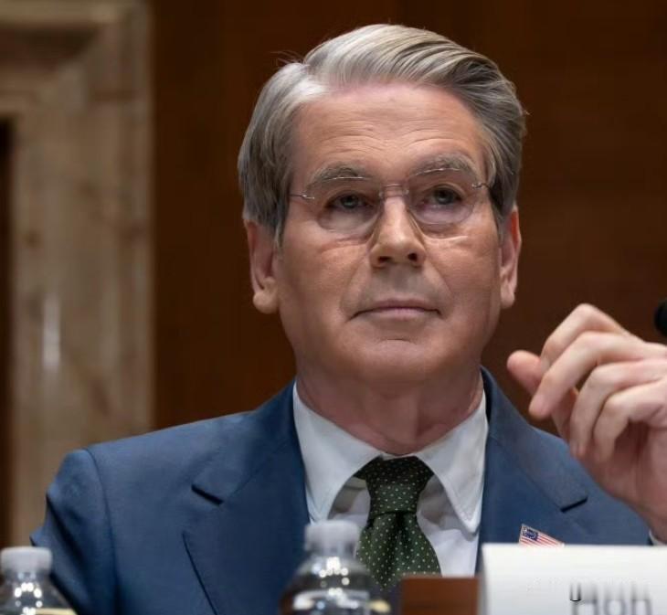 【美国因伊朗石油问题对一家位于中国的炼油厂及40家货运公司实施制裁】

[无能狂