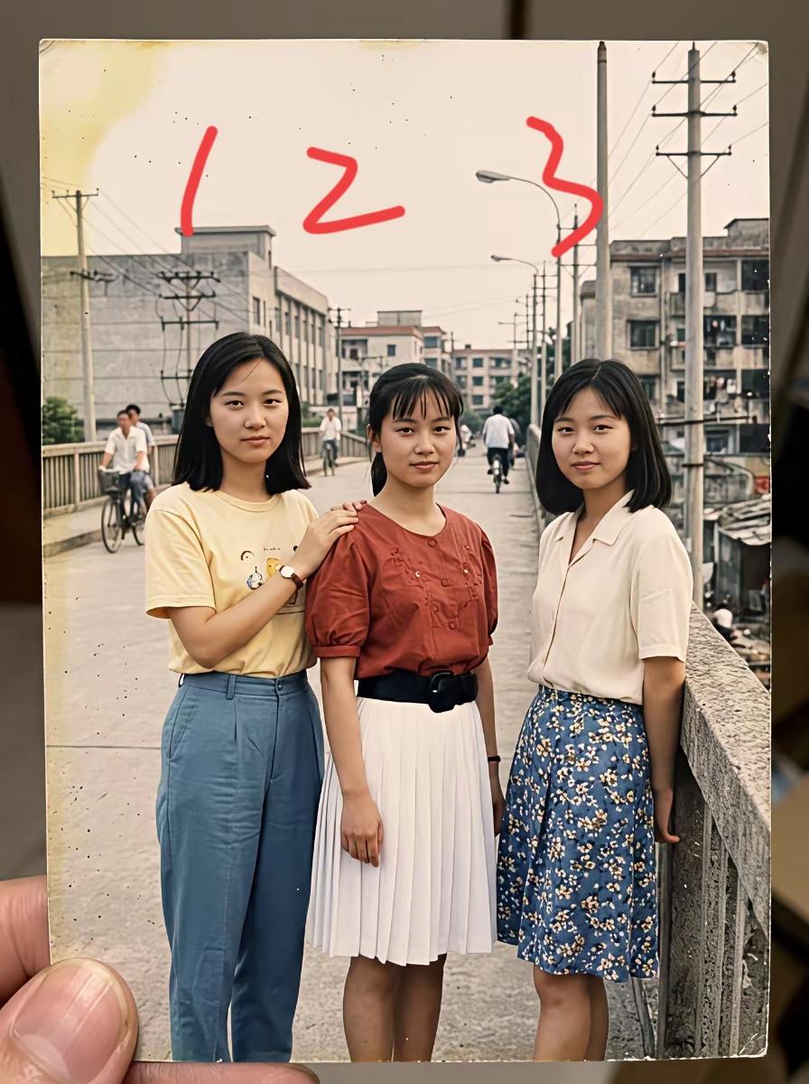 90年代三位女生，以你的审美，几号适合娶回家？