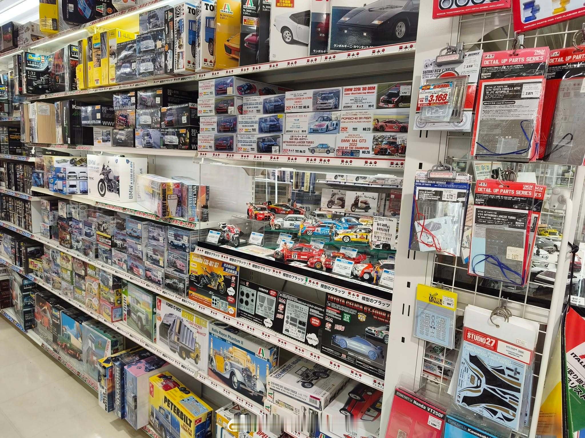 大阪最大的模型玩具店 