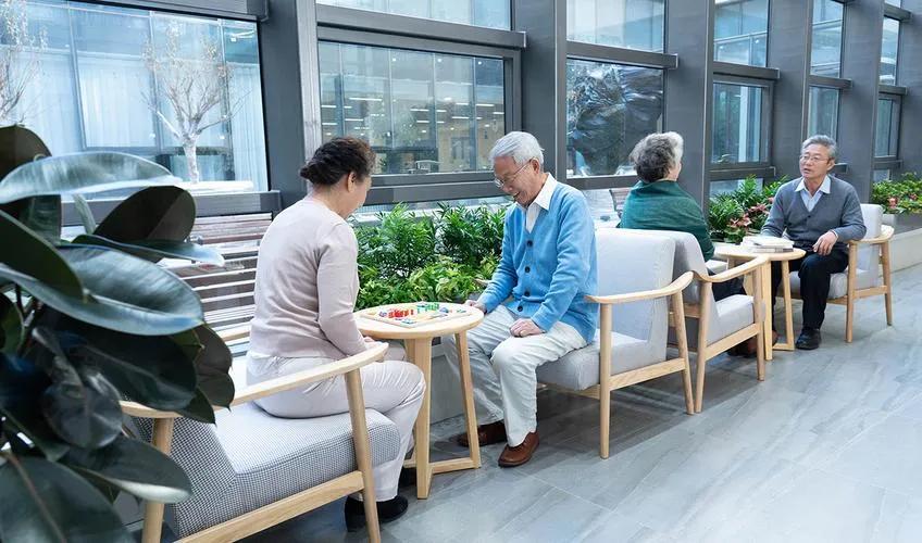 如果生活能自理，打死我也不去养老院，听说养老院还有歧视的等级，第一级是无儿无女的