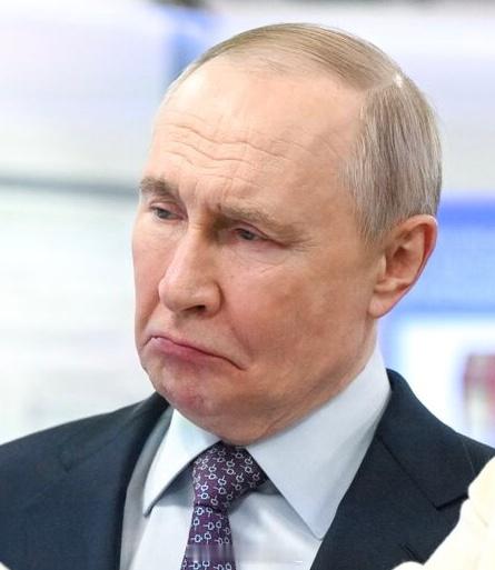 憋嘴嘴（咪的耳朵真好看