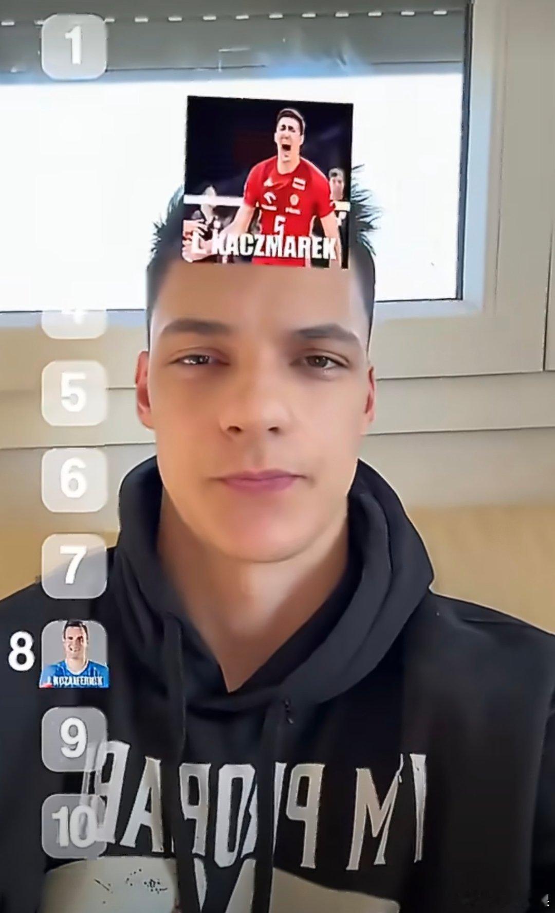 波兰男排 出来嘚瑟精时我都惊了…… 