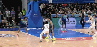 萨姆纳这球绝对是五佳球了吧。宁波男篮vs广东男篮广东宏远