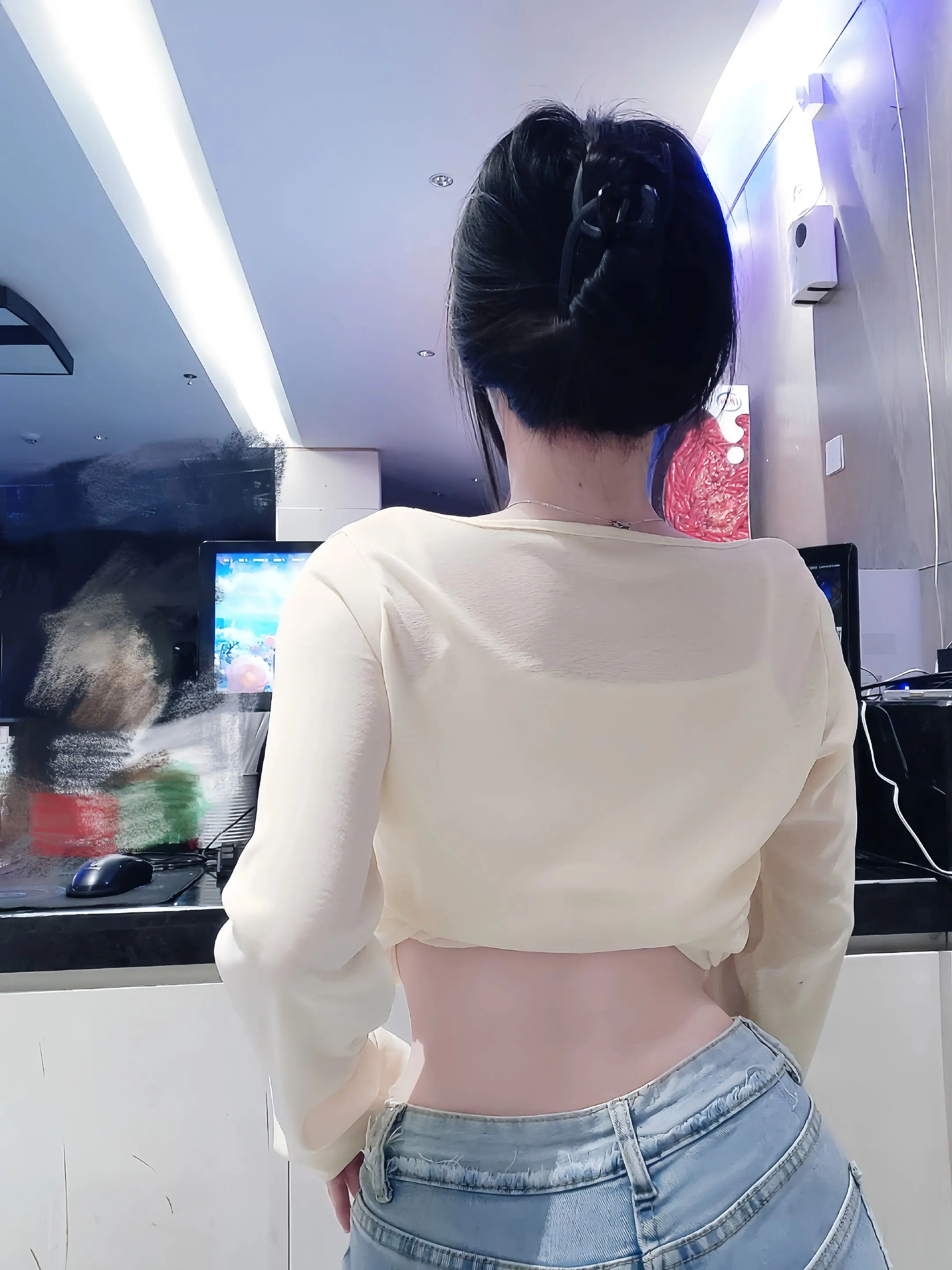 又又又快下班了