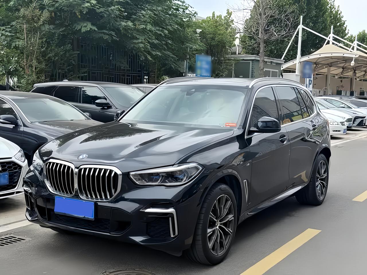 家里两个孩子，总预算45万左右，想买辆好一点的SUV，如果平时就是一家四口出门，