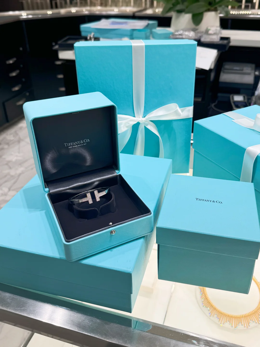 香港🇭🇰圆方Tiffany神仙SA 🎁