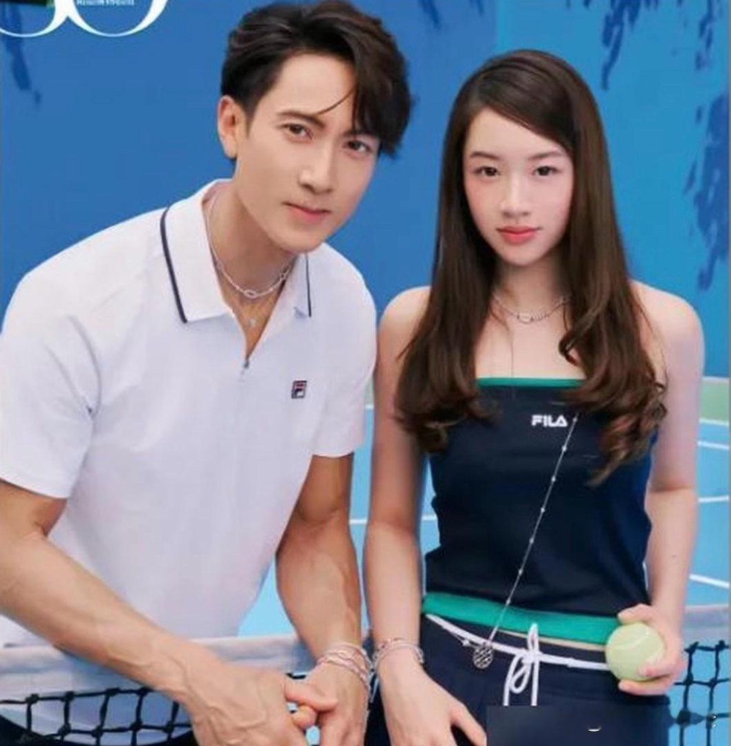 吴尊的女儿也太高了吧，苗条。