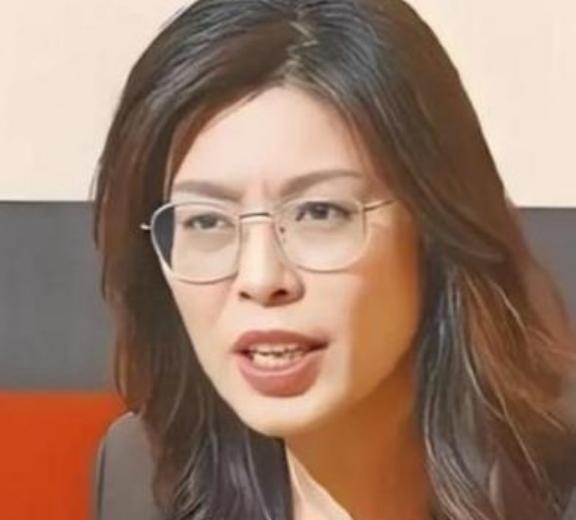 美国最担心的一幕曾出现了：美日德三国都拦不住，郑丽文当众立下重誓。

三国轮番上