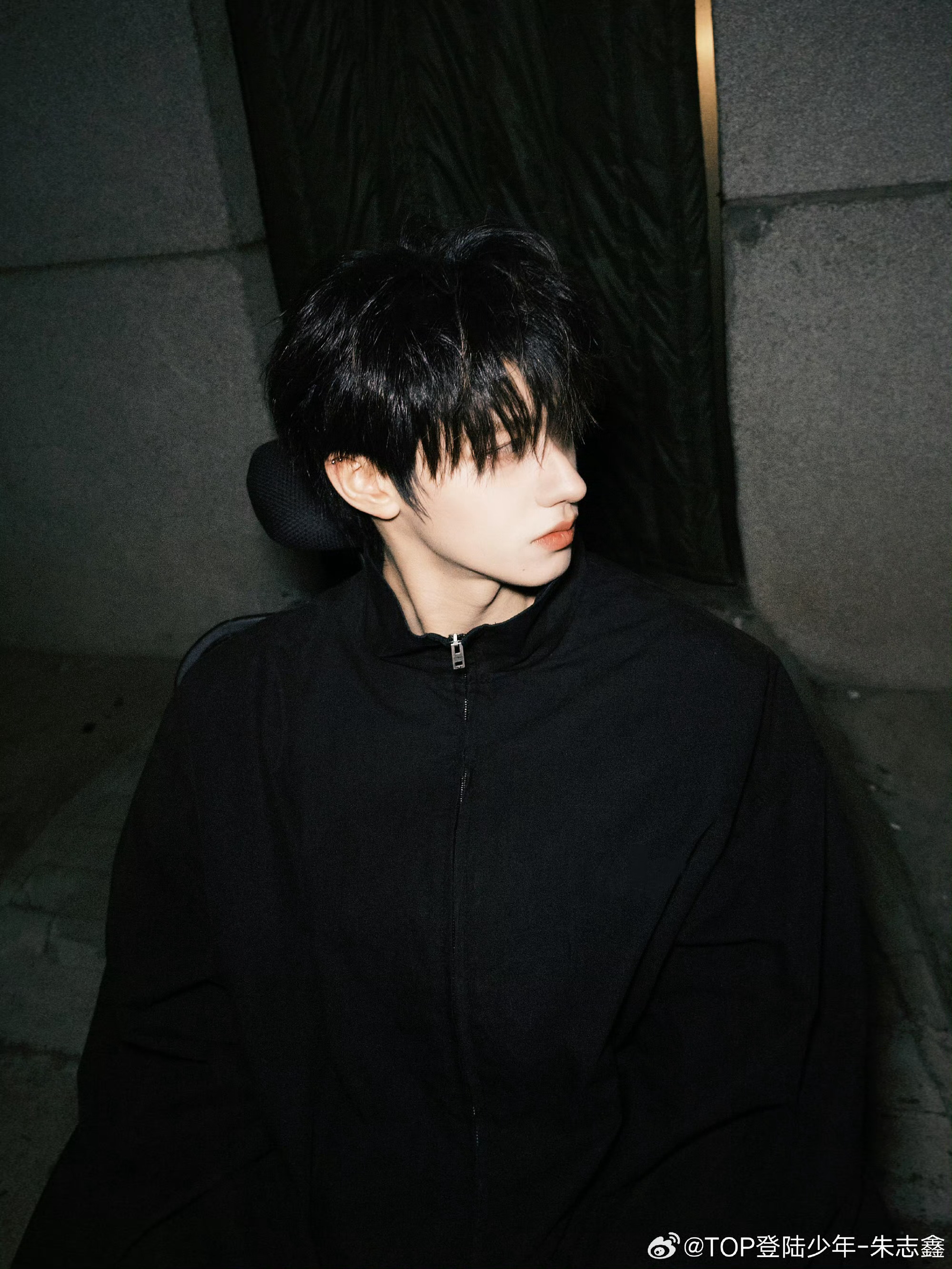 朱志鑫飞吻live志鑫这个视角萌晕了🤤🤤保存反复观看 