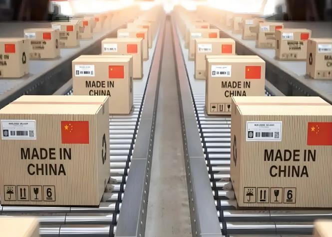 这回轮到美国该患得患失了！美国对中国的关税从高峰的145%一路下调，却惊讶地发现