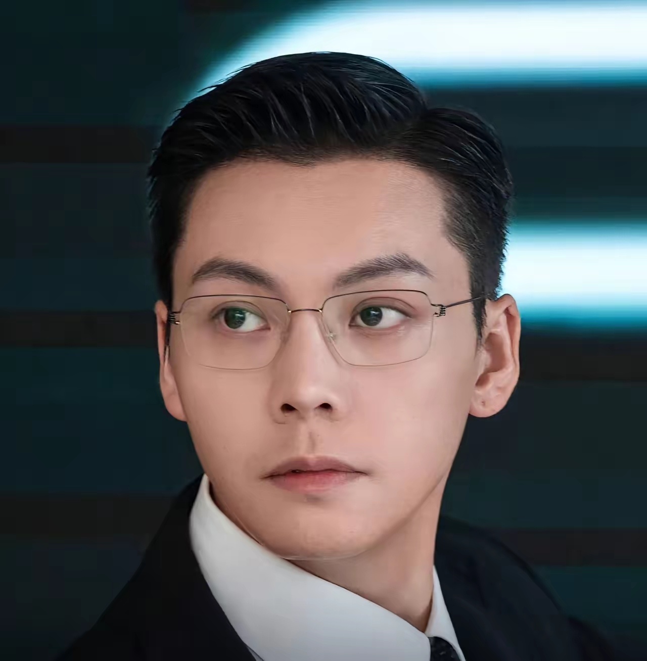 1. 辛芷蕾拿下影后其实有些生不逢时，这也是如今演艺圈乃至全球影视圈的普遍现状：