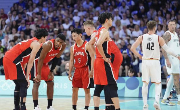 FIBA果然道歉了！相信大家还记得，就在上场遭遇战，当我们以87:80的战绩强势
