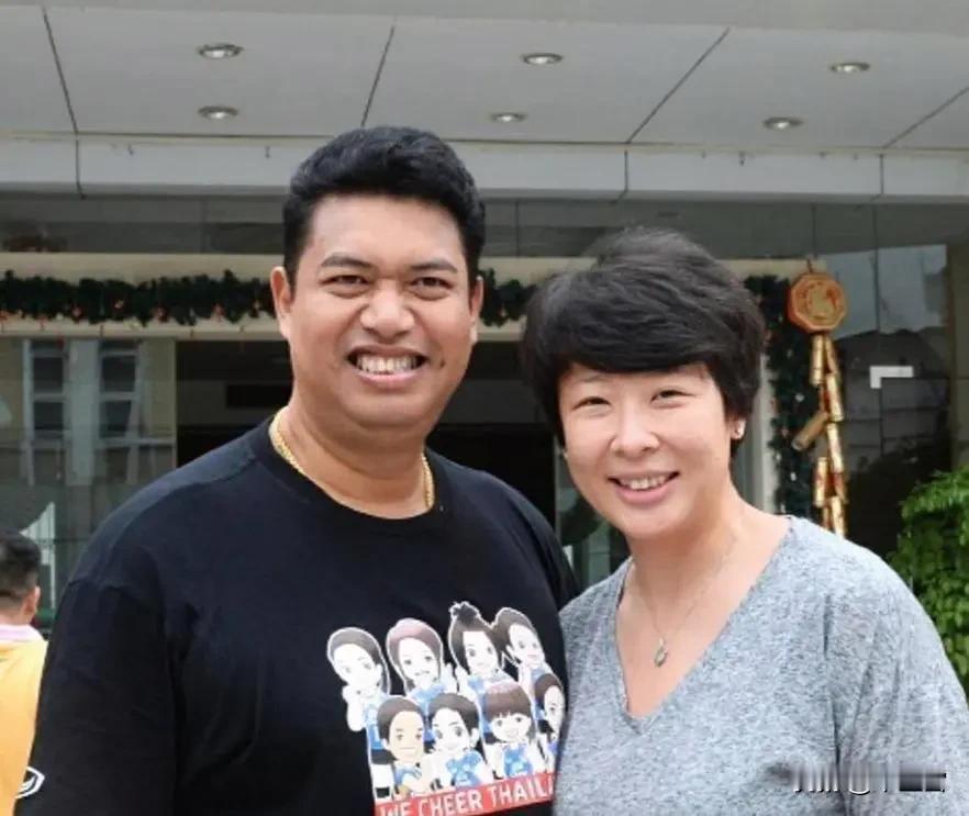 冯坤把秘籍都传给了泰国队，中国队能不输吗？
 
最近看完中泰女排决赛，我身边好多