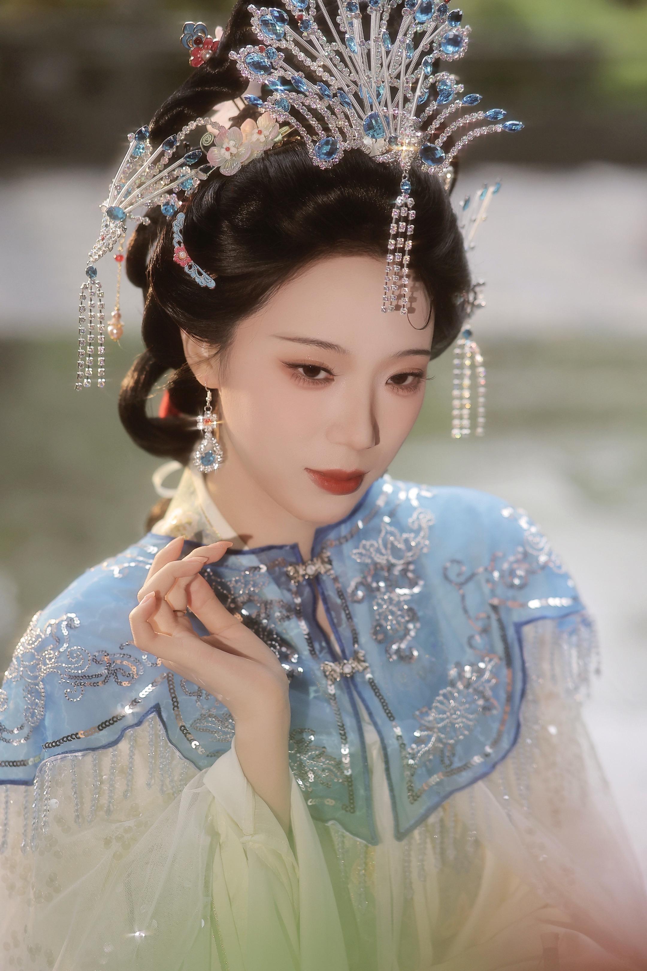 说什么王权富贵。