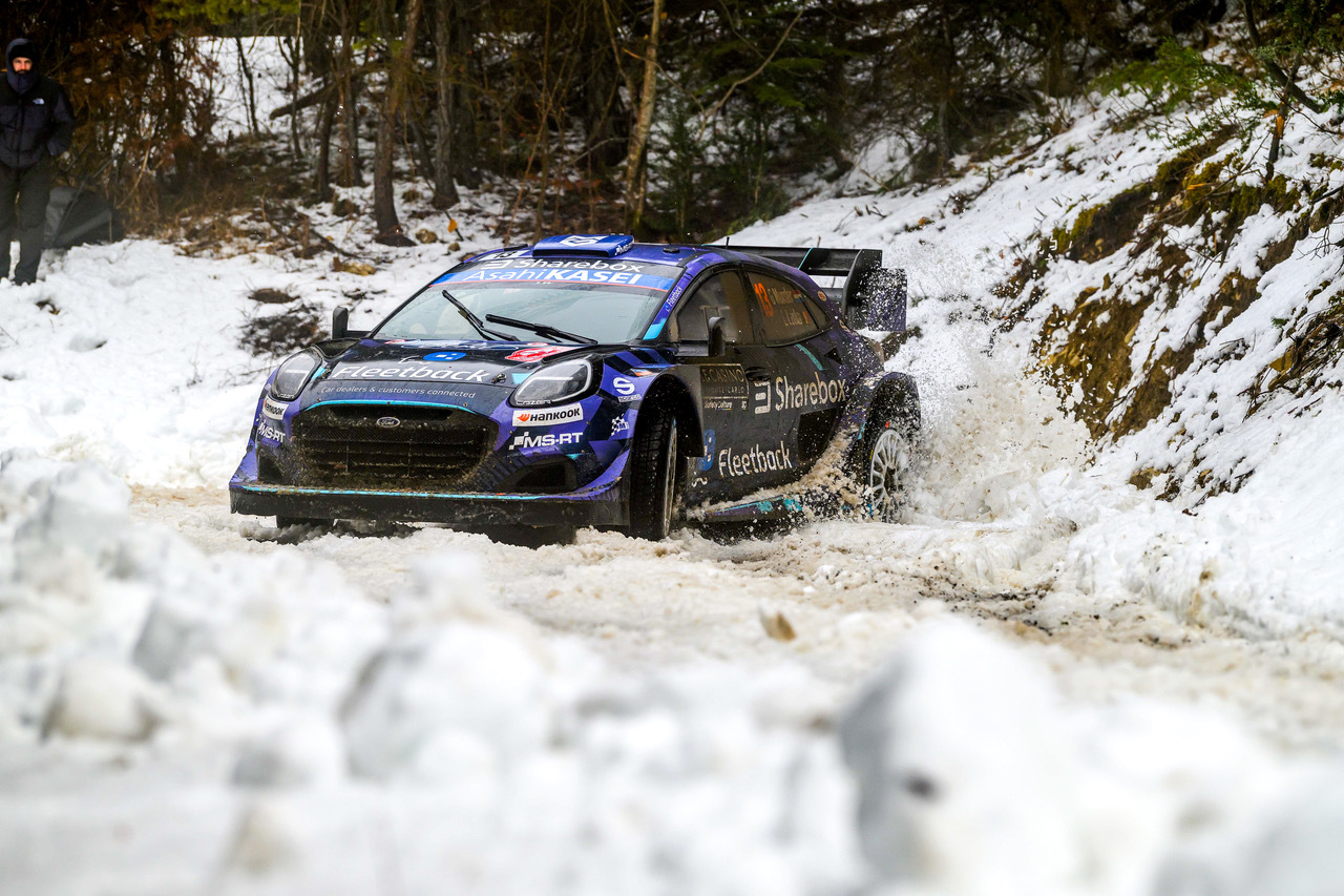 【蒙特卡罗拉力赛的魅力】虽说所有路段都是柏油路，但因为部分路段会有冰雪覆盖，所以