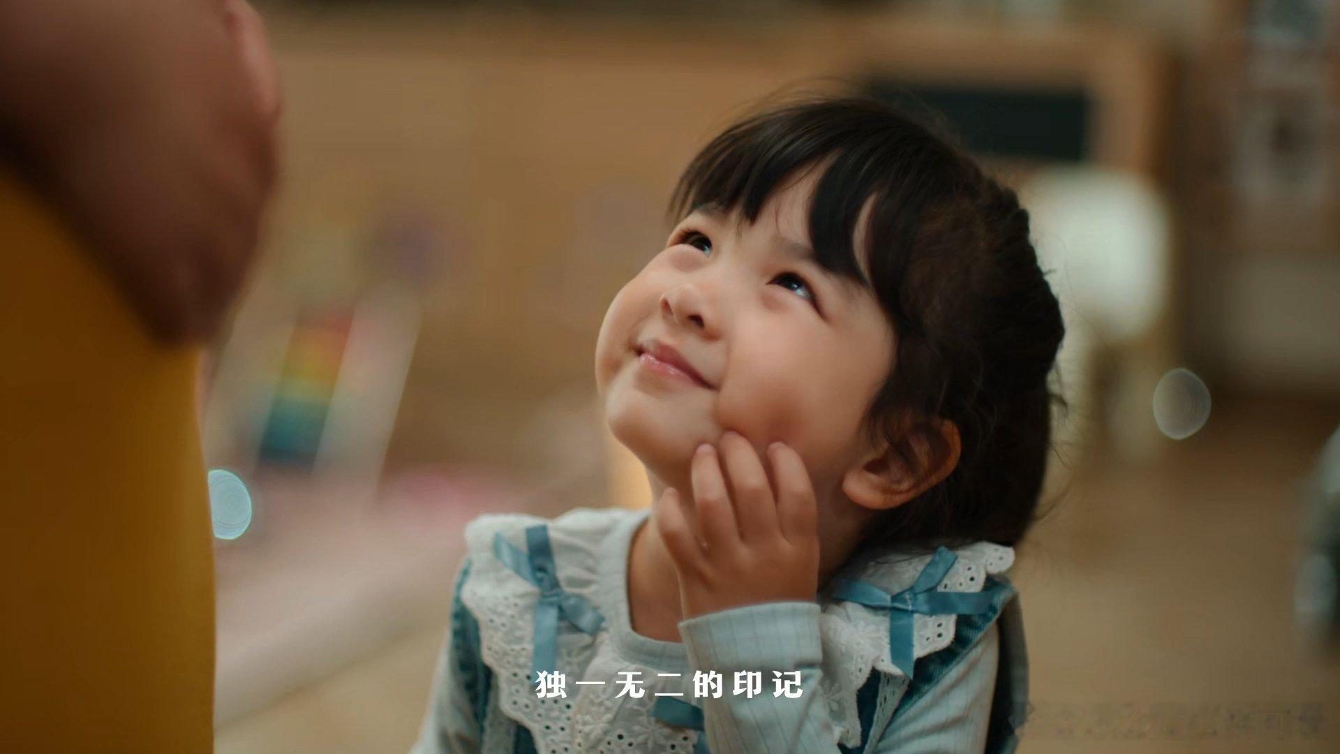 突然发现妈妈有的时候也在装大人越长大越清醒，妈妈的强大从来都不是天生的，是岁月和