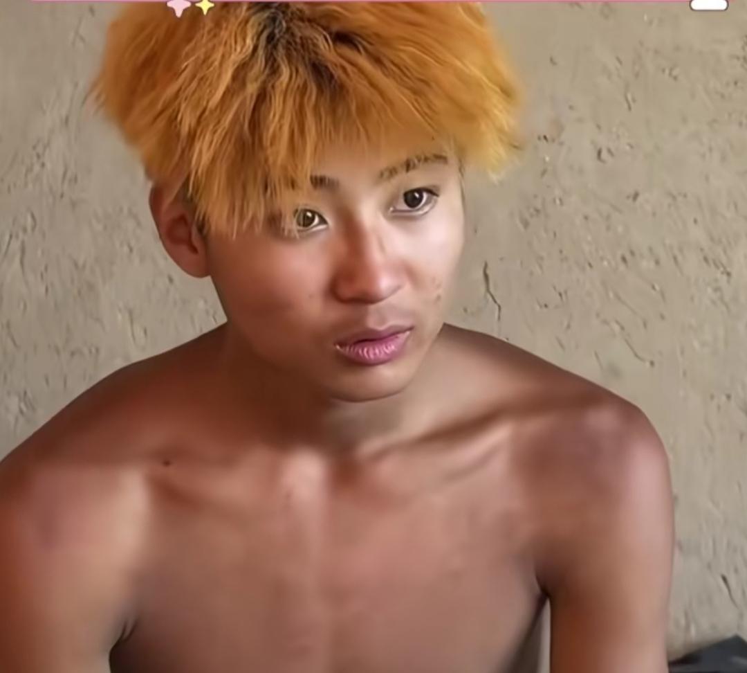 很难想象，看着个性张扬的少年，心底藏着一份跨越近十年的牵挂。
 
户外拍摄途中，