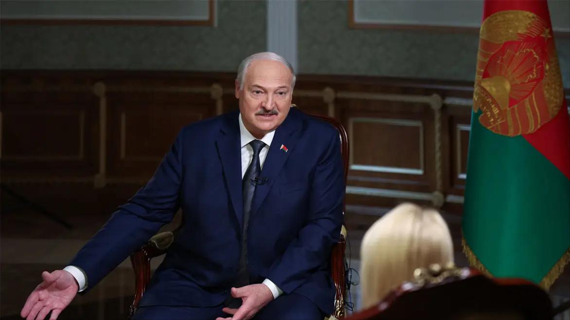 卢卡申科对乌克兰发出警告：“如果局势进一步升级，乌克兰将不复存在”。

12月1