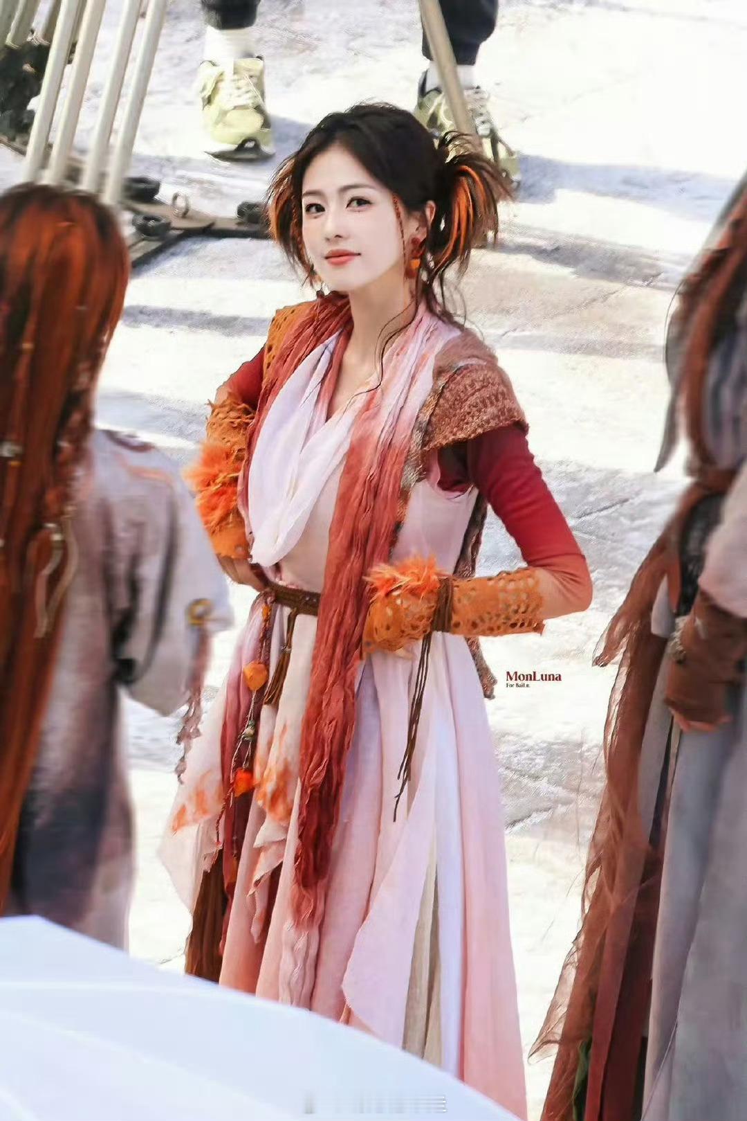 白鹿看着像朱迪其实是尼克 白鹿这“朱迪外壳尼克魂”真的绝！干净灵动的模样先让人想