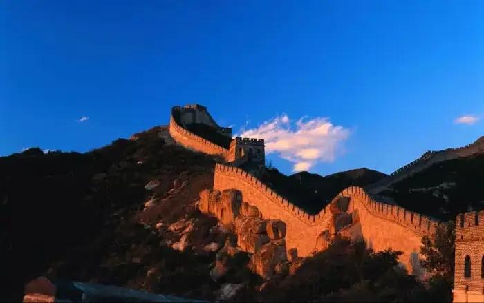 到底谁才是战斗民族？


很奇怪俄罗斯人被称为战斗民族，观其千年史，首个国家是北
