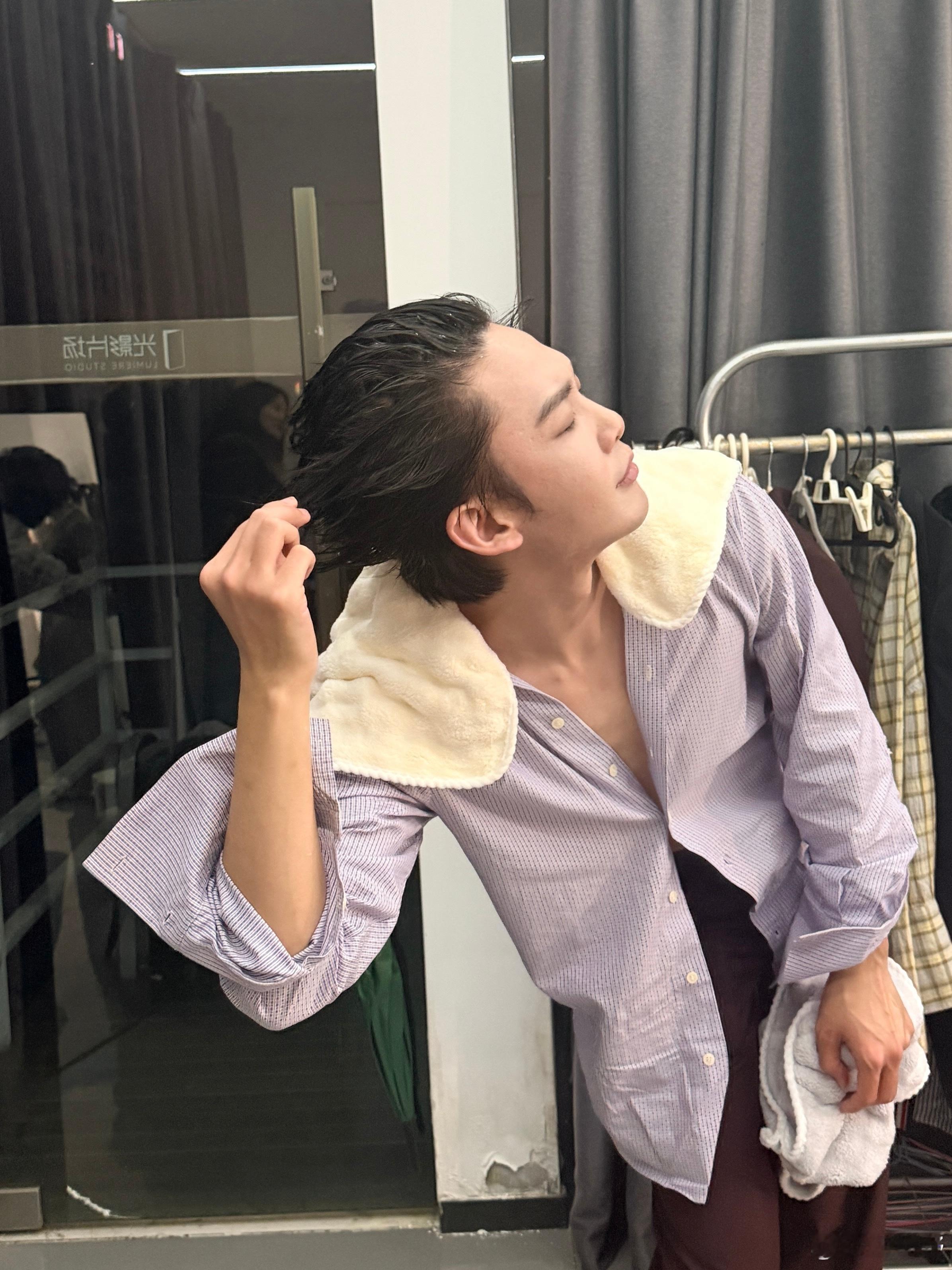 哎哟好喜欢这张吧怎么办 