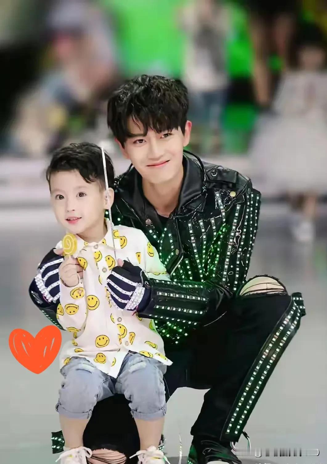 任嘉伦儿子满7岁！低调成长藏着满满的父爱
 谁懂啊！任嘉伦的儿子都7岁了，居然还