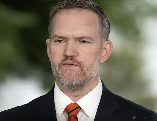 美国贸易代表格里尔接受美媒采访，大致说了三层意思，一是美国在官方层面并不信任中国