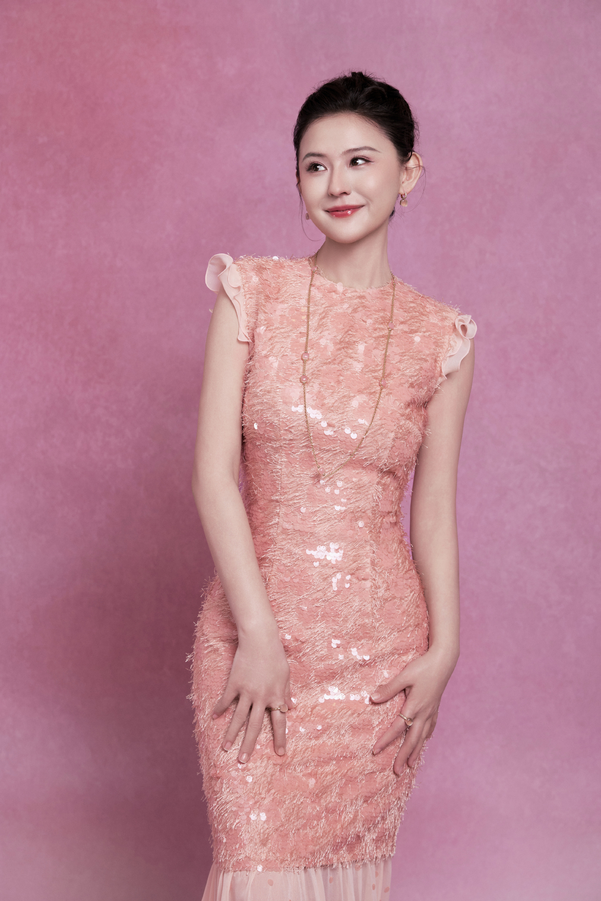 热依扎  炊烟起，春意浓 