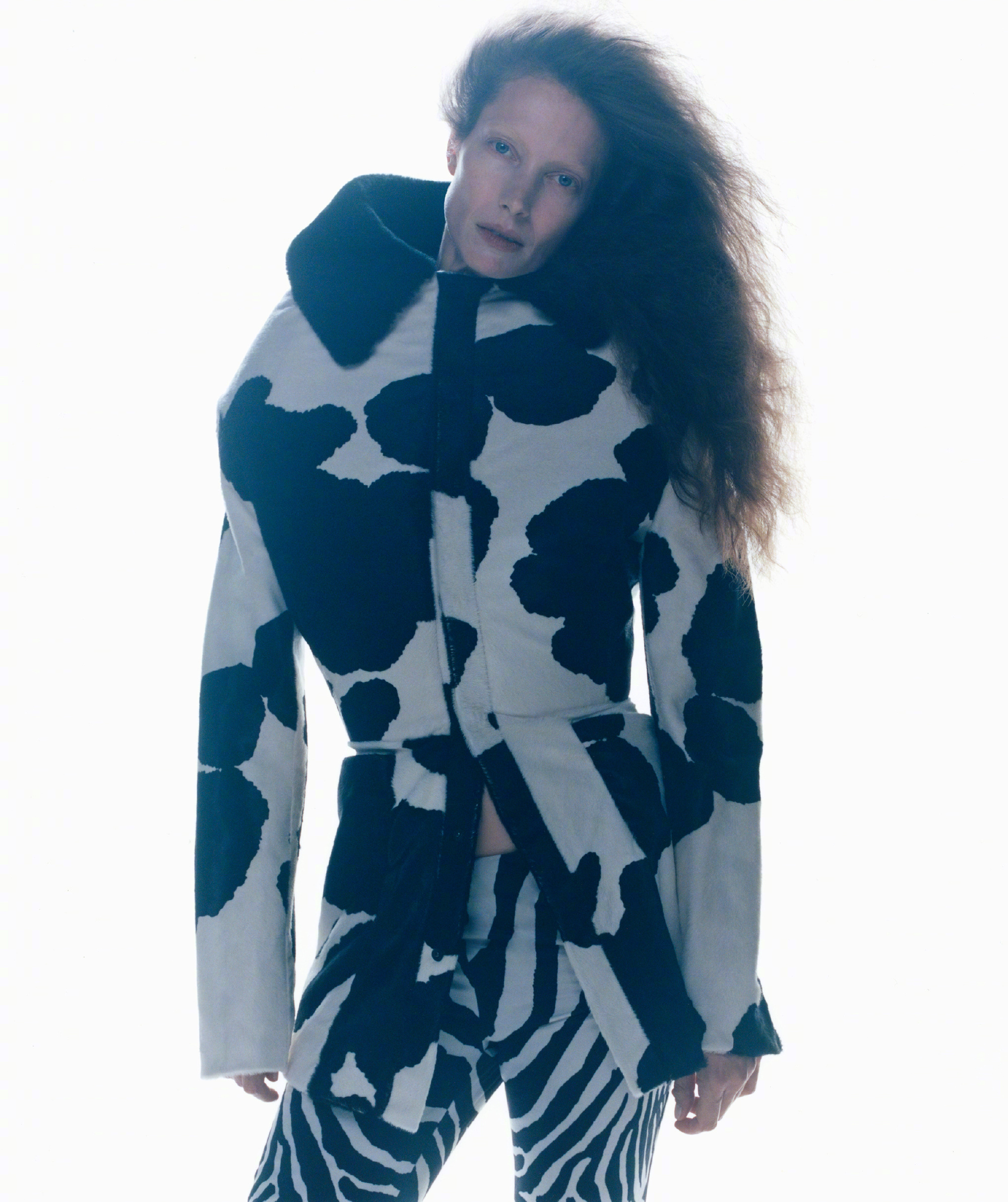 The Face Magazine新刊皮草主题超模Jessica Miller摄