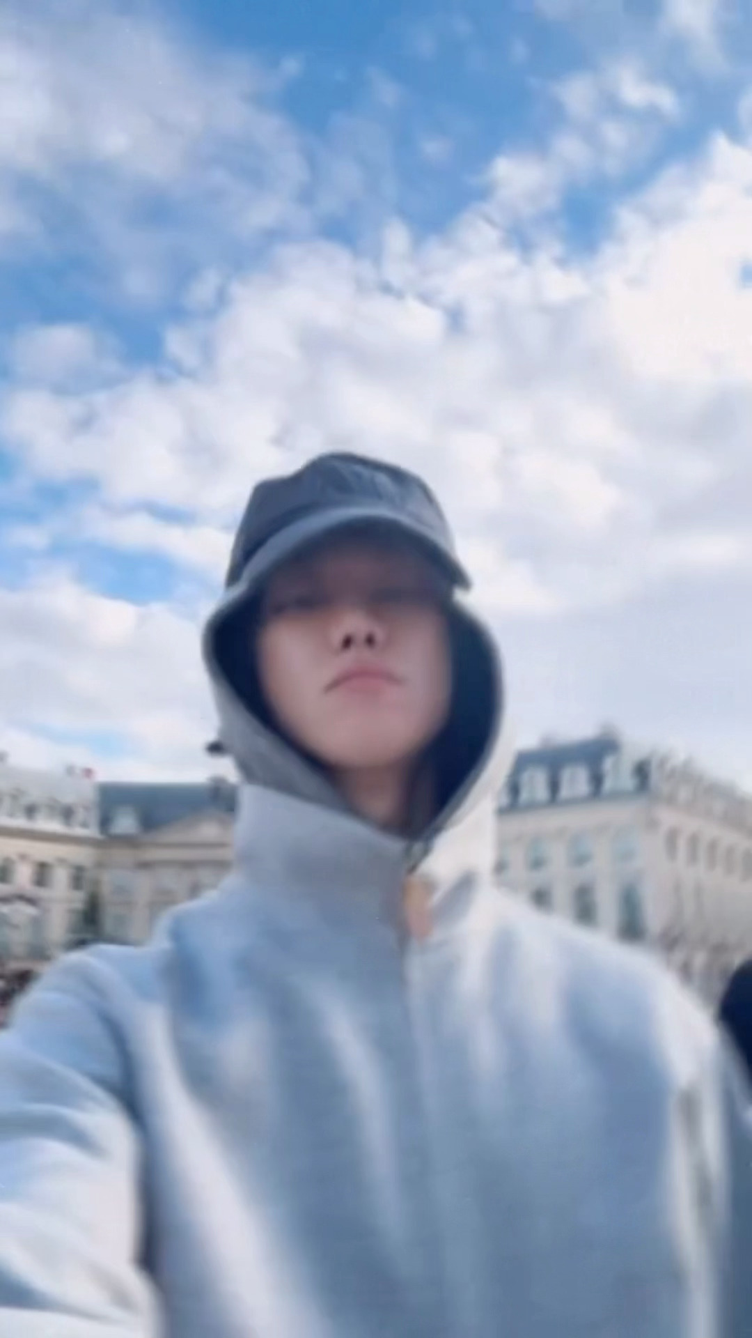 徐明浩分享巴黎碎片徐明浩更新巴黎快拍 徐明浩ins更新巴黎快拍 就是这个明浩萌 