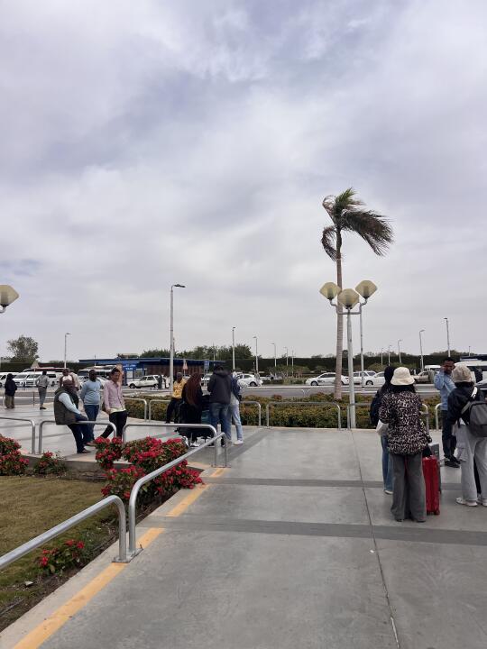 阿斯旺机场黑车并不可怕，说一下价格参考