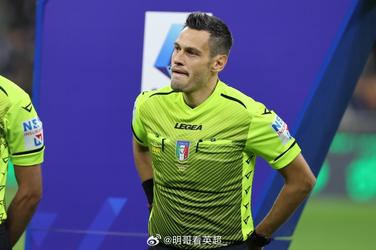 皇马vs曼城欧冠1/8决赛首回合裁判信息：主裁判：毛里奇奥·马里亚尼（意大利）助