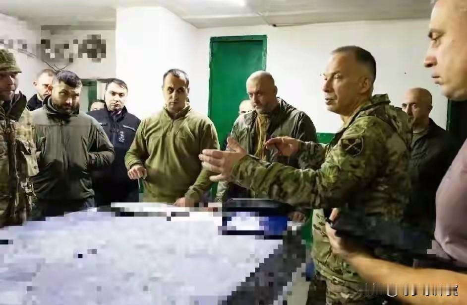 看到了吧，俄罗斯再怎么舆论造势，彻底拿下乌克兰的红军城，估计也费劲！

乌克兰总