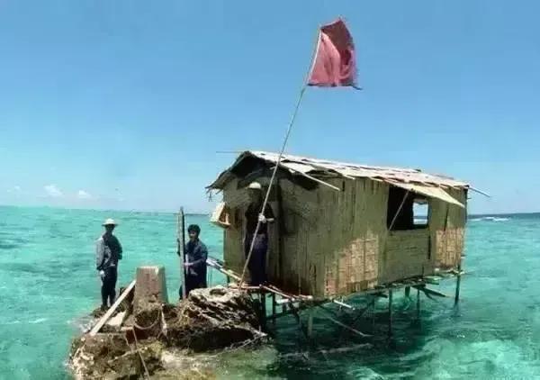 相信这是同一个地方吗？
80年代，它只是高脚木板房。
90年代，它只是高脚帐篷房