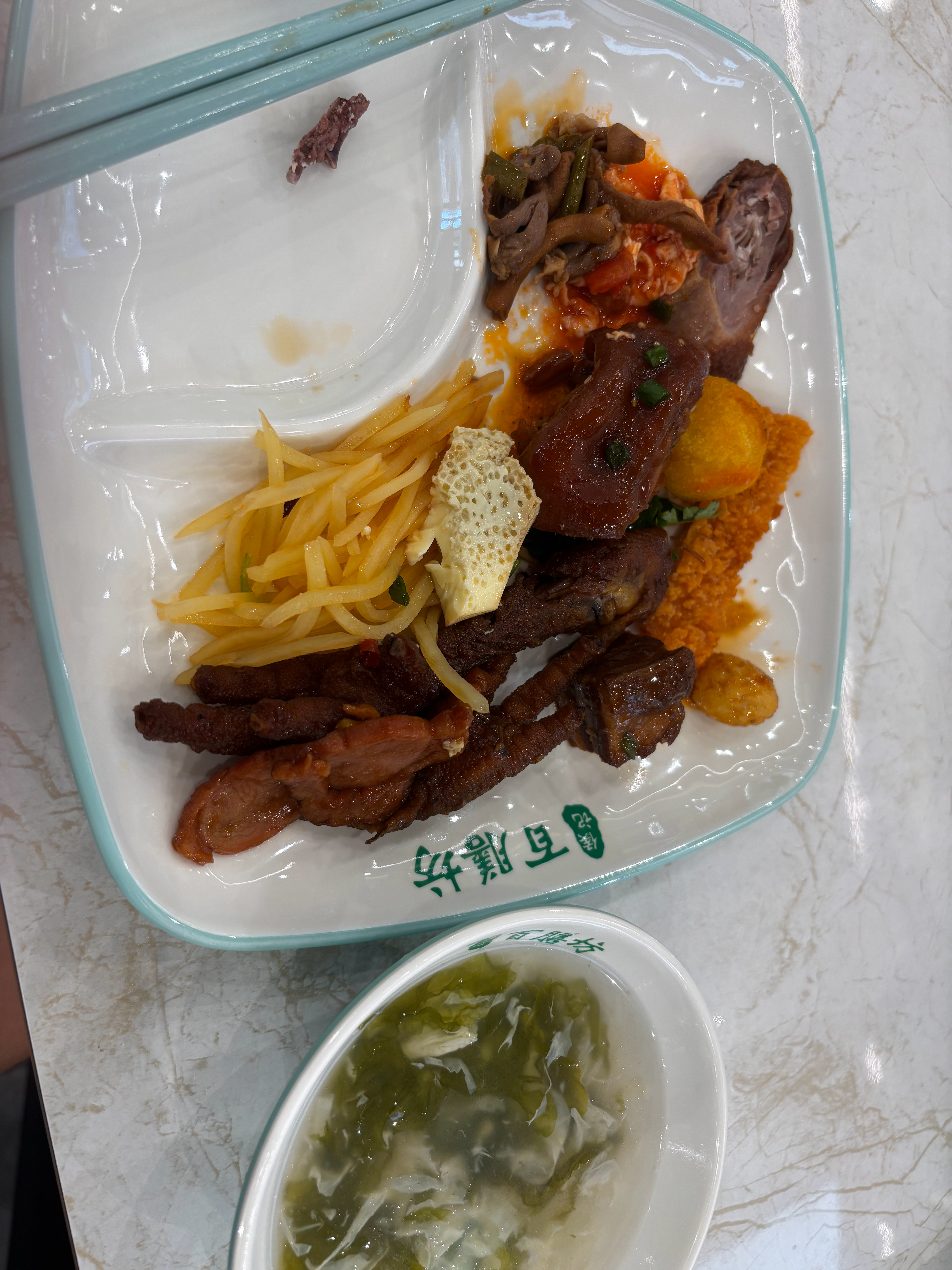 不吃主食，只吃菜 
