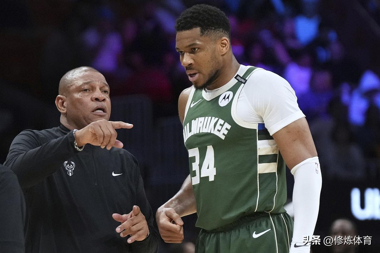 不查不知道！字母哥最近3个赛季带队成绩越来越差了：

23-24赛季：雄鹿战绩4