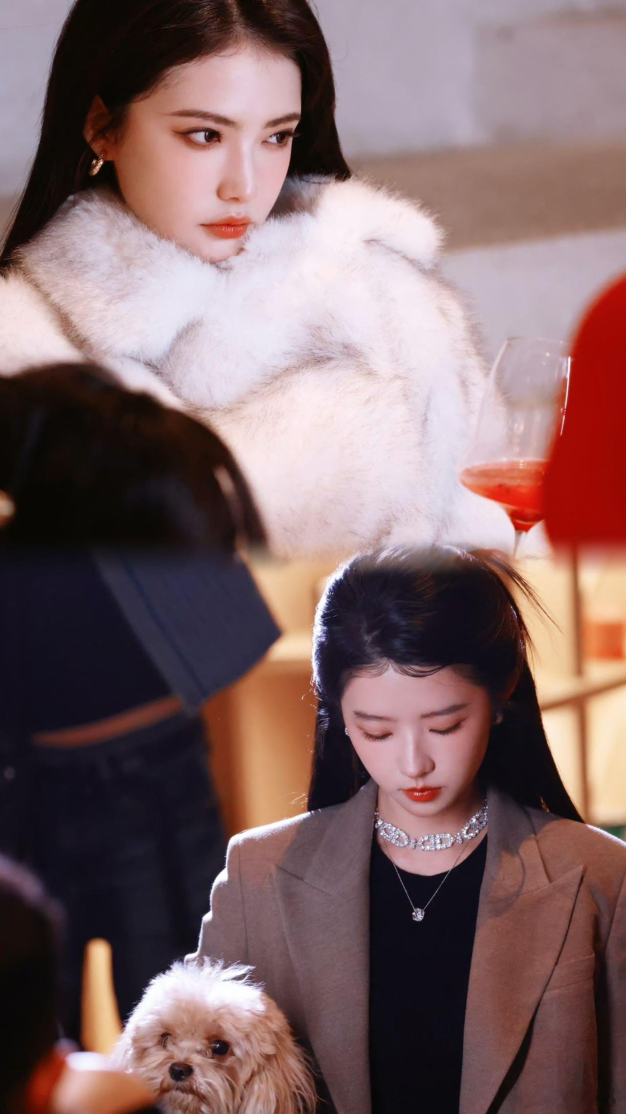 加奈那这段骂醒多少恋爱脑 加奈那的微表情演技太牛了！发现闺蜜动摇时的凌厉眼神，心