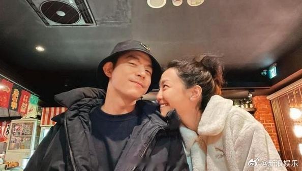 曝谢欣颖王柏杰分手内幕曝谢欣颖王柏杰在杨祐宁婚礼互泼饮料 据台媒，谢欣颖王柏杰于