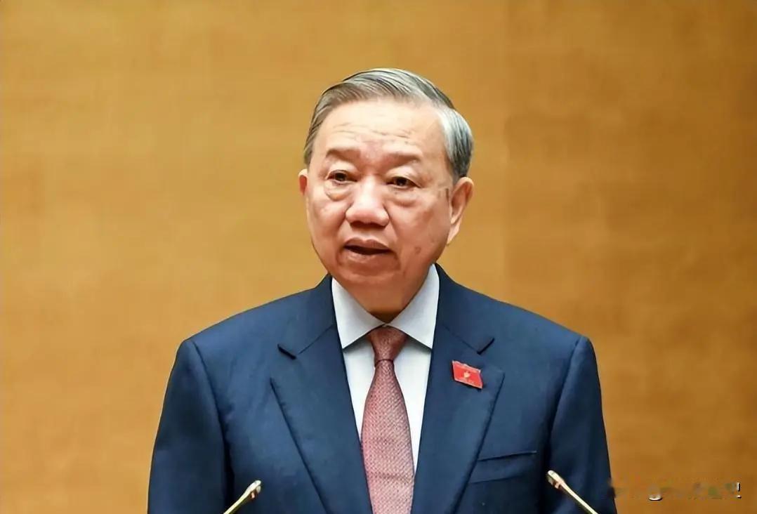 在胡志明市的咖啡馆、写字楼和年轻人聊天群里，偶尔会冒出一句很刺耳的话：如果当年越