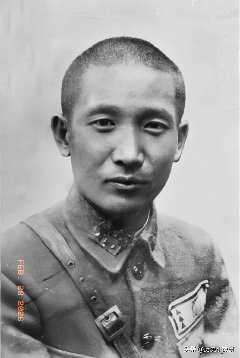 他是张治中的女婿、国军军长，49年不起义不对抗，而是远走香港。1949年，在国军