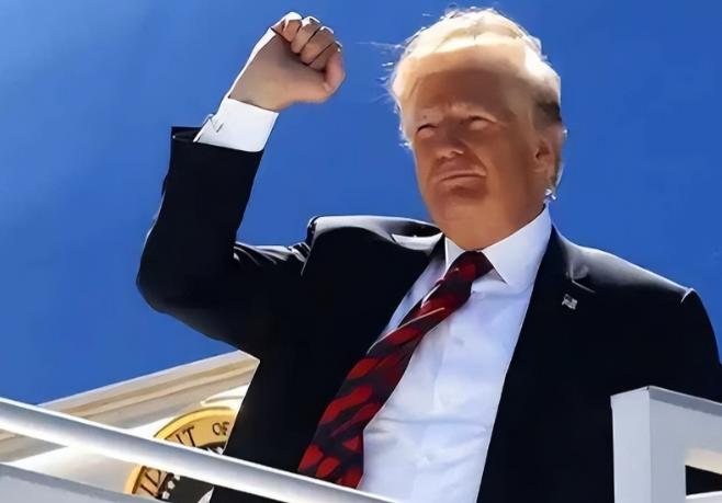 动手了！沙特突然不宣而战，几十架战机扑向也门狂轰滥炸。特朗普在白宫笑出了声，伊朗