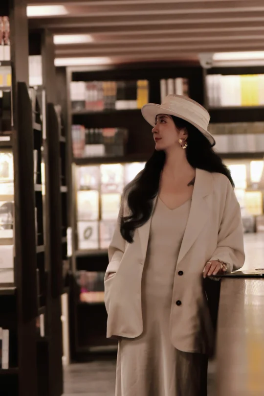 30+妈妈的松弛感，今日不溜娃，溜溜自己