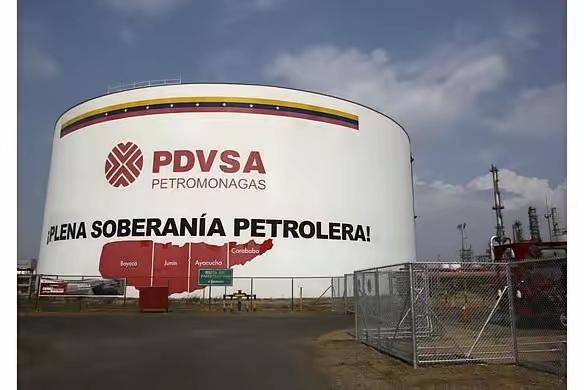 网传美军抢中国石油？真相来了。

中委石油贸易是主权国家间自愿开展的正常商业合作