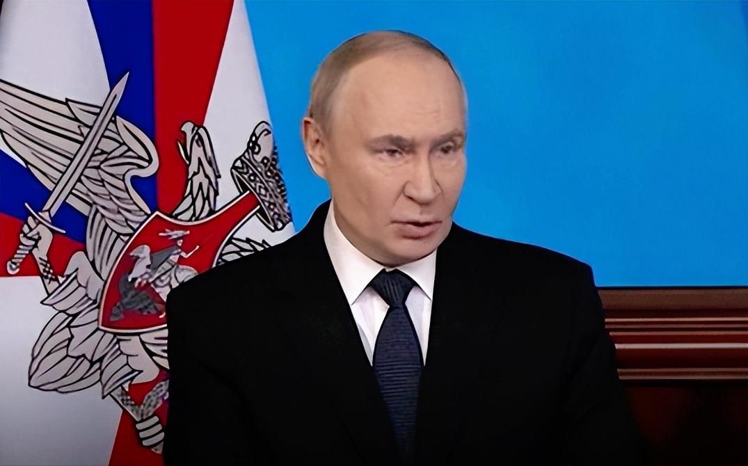 欧洲的老百姓最近吓坏了，“马上要跟俄罗斯开打” 的说法传得满天飞，而普京在国防部