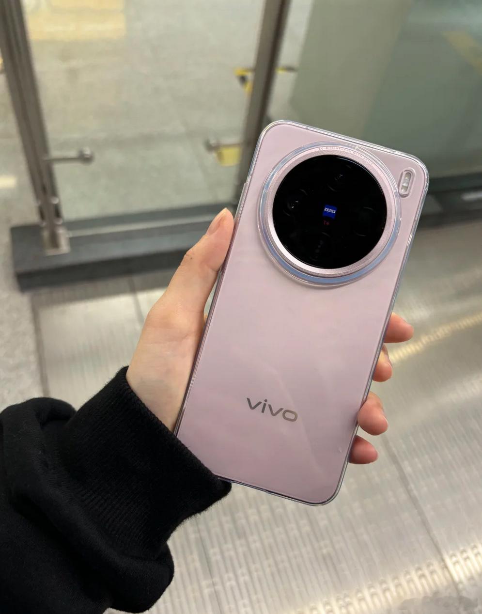 vivo X200 Pro mini就该把小屏合并到标准版，没必要继续整Pro 