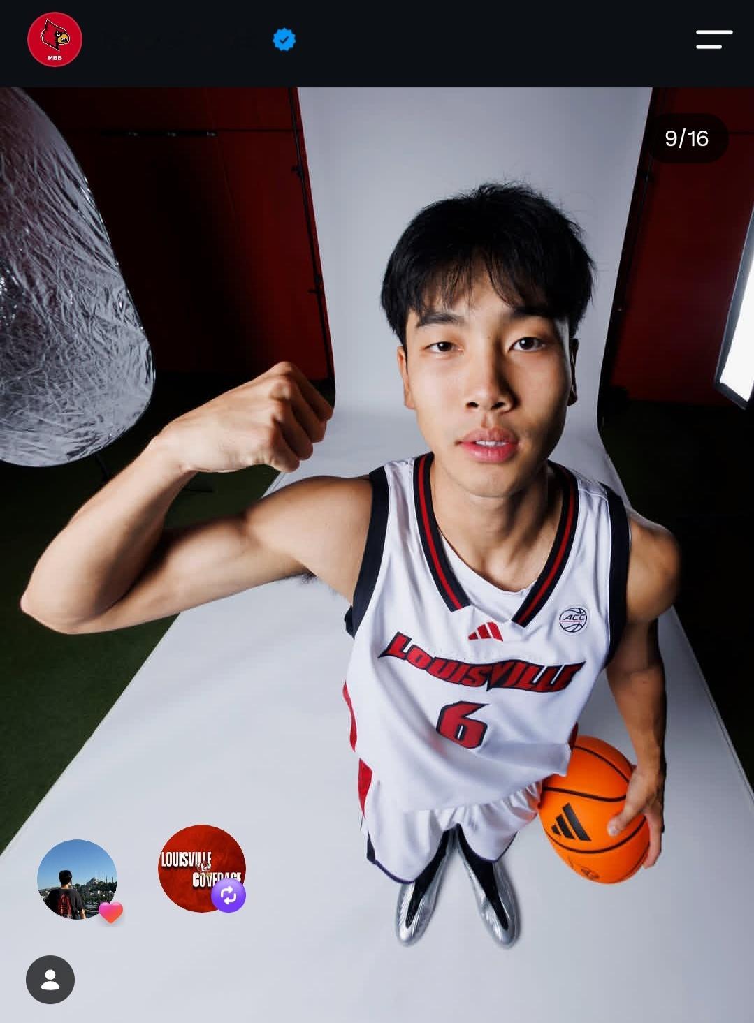 路易斯维尔大学集体照！张博源秀肌肉💪 ​​​