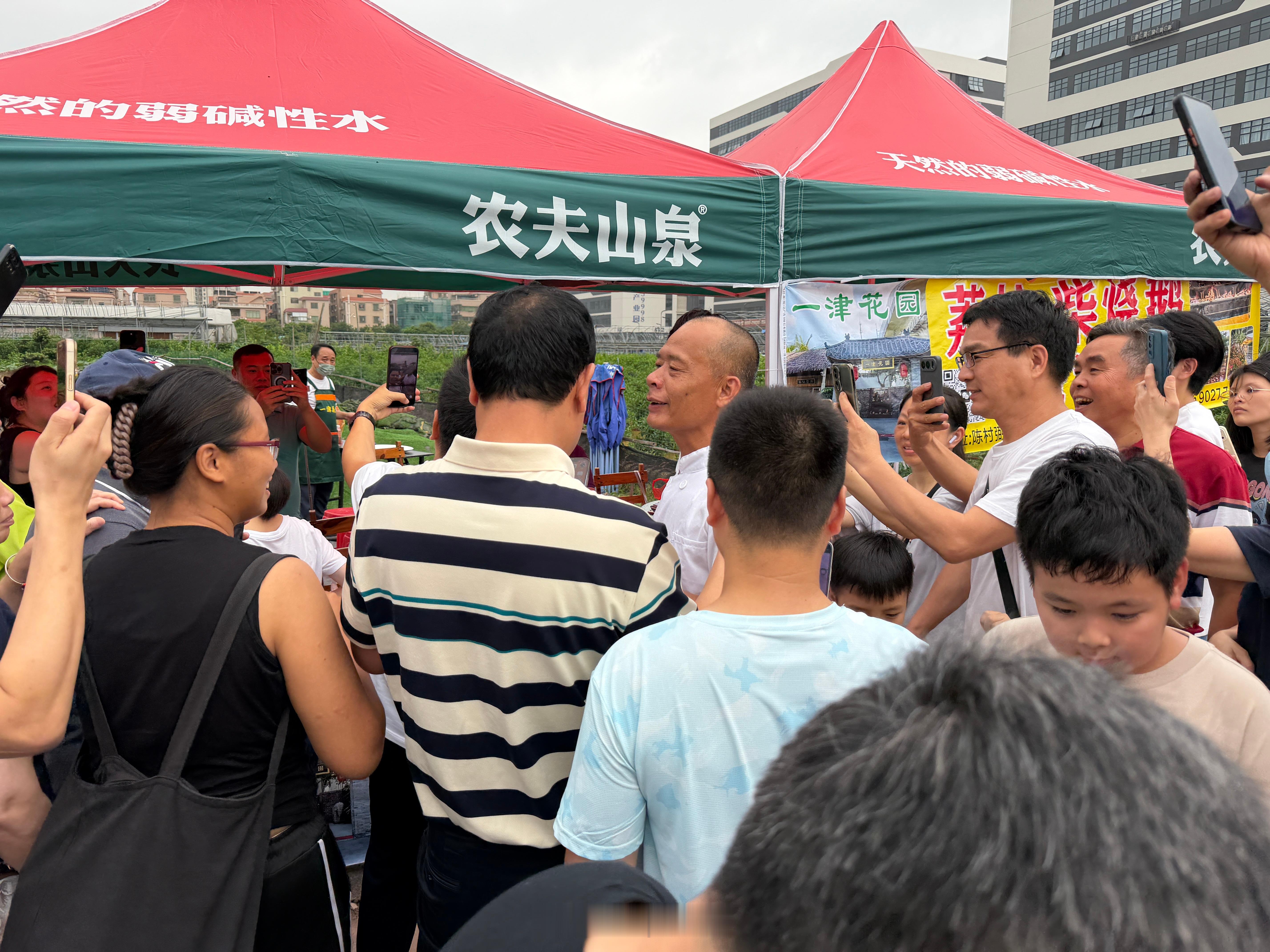 莫氏鸡煲1天赚够1年的钱年营收60000，月均5000，日均100多块钱？这是不