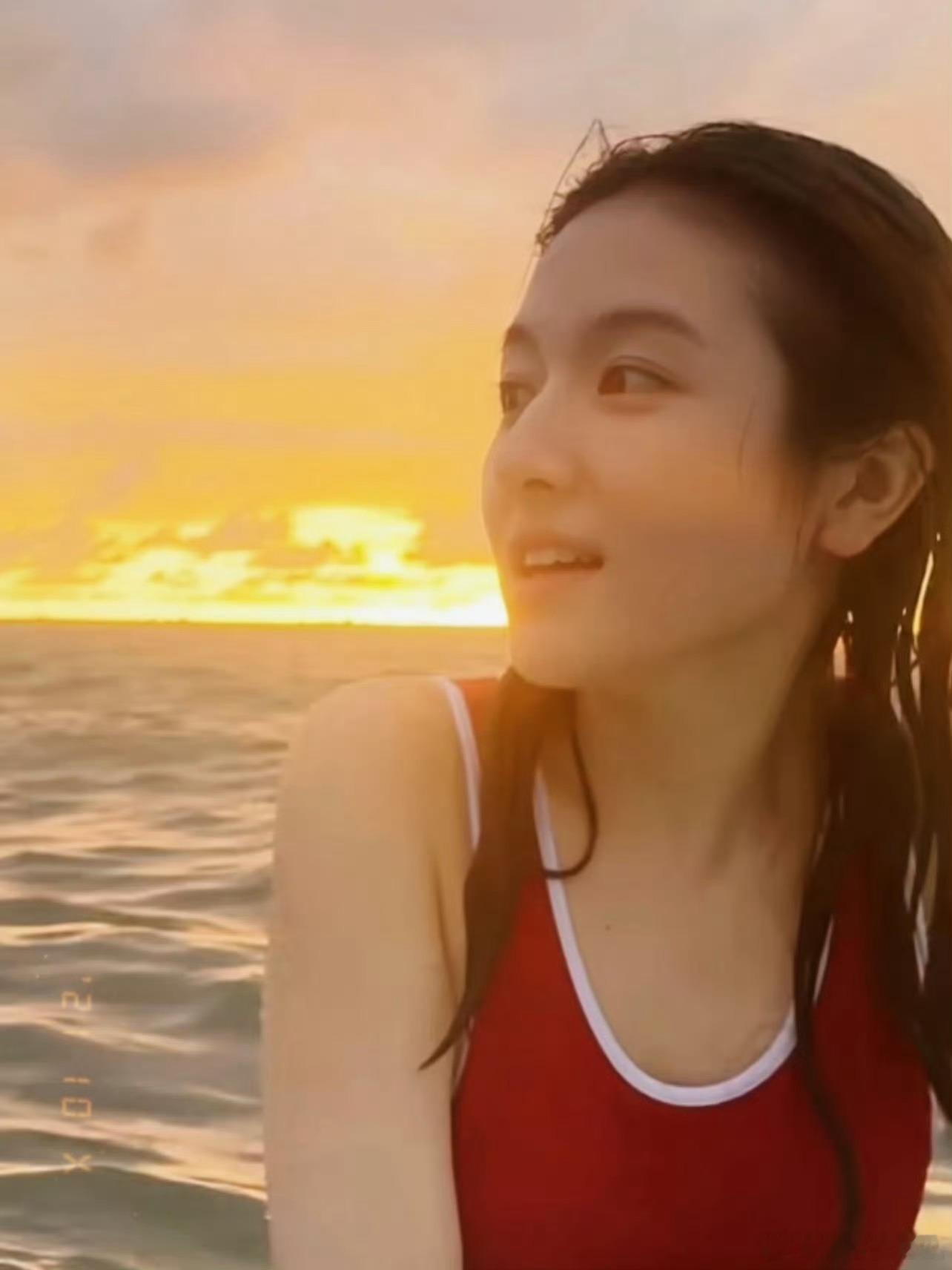 李兰迪打火机转场都要美成啥了李兰迪你怎么美成这样了 ​​​