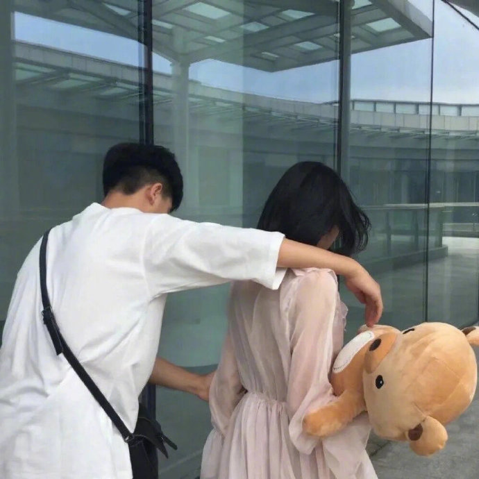 永远不要去原谅一个故意伤害你的人，在一个没有良心的人眼里，良心并不值钱，你的忍让